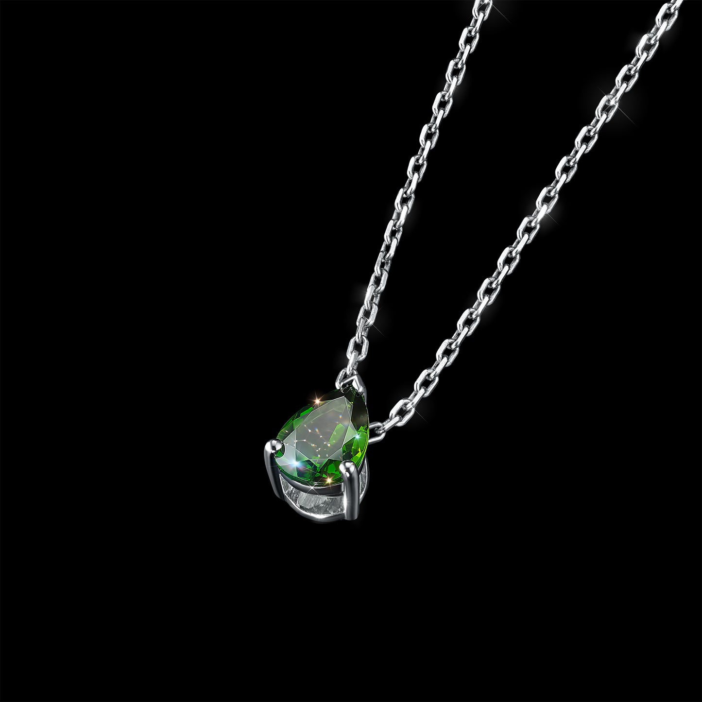 Sterling Silver Pendant with Chrome diopside 0.750 CT.TW
