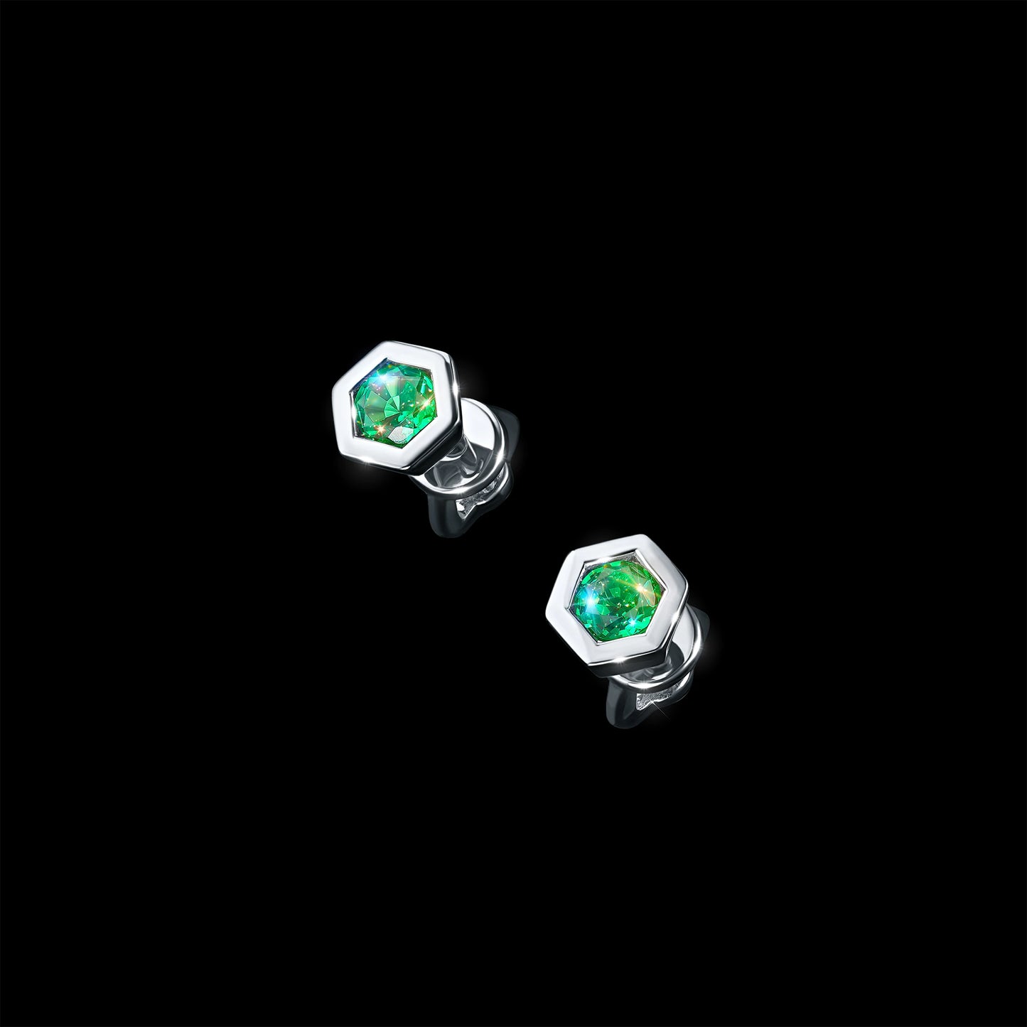 Sterling Silver Earring Studs with Emerald 0.45 CT.TW