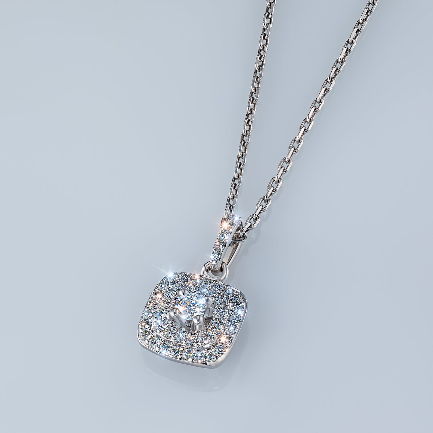 Подвеска из желтого золота 14 карат с выращенными в лаборатории бриллиантами 0,200 карата