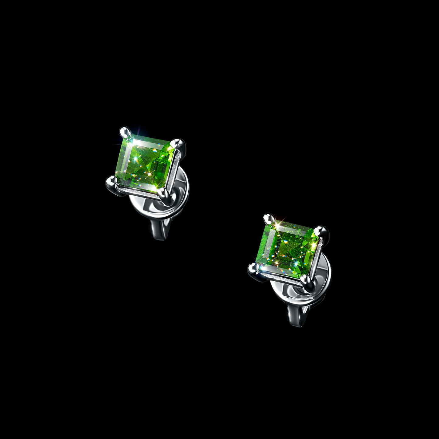 Sterling Silver Earring Studs with Chrome diopside 0.72 CT.TW