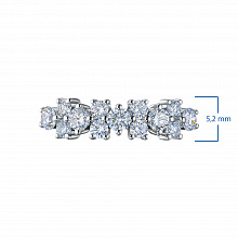 Κατασκευασμένο από λευκό χρυσό δαχτυλίδι με καλλιεργημένα διαμάντια