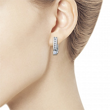 White gold earrings with grown diamonds