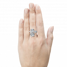 Silver ring with grown diamonds