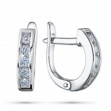 Silver earrings with grown diamonds
