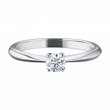 Кольцо из серебра с выращенным бриллиантом