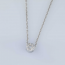 Silver pendant with grown diamonds