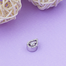 Silver pendant with grown diamonds