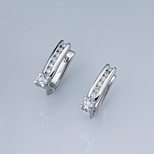 White gold earrings with grown diamonds