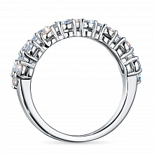 Silver ring with grown diamonds