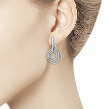 Silver earrings with grown diamonds