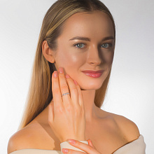 Silver ring with grown diamonds