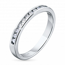 Silver ring with grown diamonds