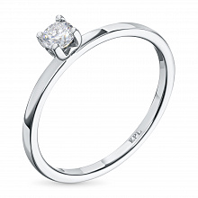 Κατασκευασμένο από ασήμι δαχτυλίδι με ένα καλλιεργημένο διαμάντι