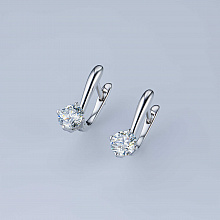 White gold earrings with grown diamonds