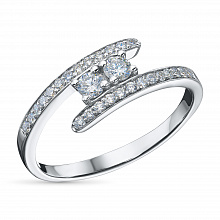 Κατασκευασμένο από ασήμι δαχτυλίδι με καλλιεργημένα διαμάντια