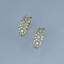 Yellow gold earrings with grown diamonds